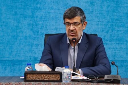 حضور مردم پشتوانه جنگ و دیپلماسی است