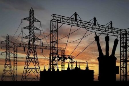 خط انتقال برق سعدی–نصر در شرق شیراز دوباره وارد مدار شد