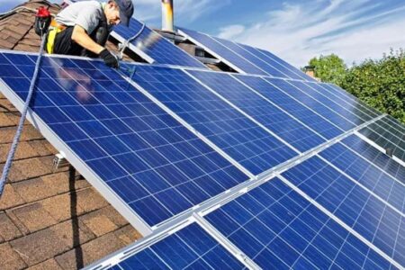 دستور رئیس‌جمهور برای توسعه نیروگاه‌های خورشیدی در مدارس‌