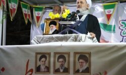 شیعه و سنی ید واحده در برابر دشمن هستند