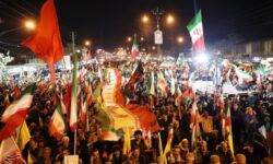 طنین دوباره مرگ بر آمریکا در قلب یاسوج؛ پرچمی که زمین نمی‌ماند+تصاویر