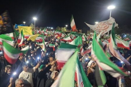 طنین صلوات خاصه امام رضا(ع) در خراسان جنوبی/بیعت شبانه در شام میلاد