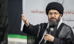قدردانی امام جمعه زنجان از جانفشانی‌های نیروهای مسلح