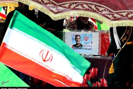 ما همه تنگسیری‌ایم/ روایت مردم هرمزگان ازسرداری که بر تنگه هرمز قفل زد