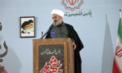 مطیعی: رهبران انقلاب همیشه به ملت ایران بالیده‌اند
