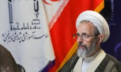 نامه قدردانی آیت‌الله رجبی از مواضع پاپ چهاردهم / ترامپ فرعون زمان است