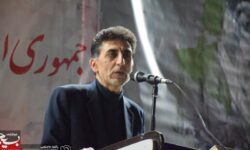 هنرمندان همچنان پای آرمان‌های انقلاب و کشور ایستاده‌اند