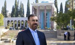 پیام صلح‌خواهی سعدی، باید در گوش جانِ جهانیان طنین‌انداز شود