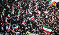 پیکر مطهر دانش‌آموز شهید قمی تشییع شد