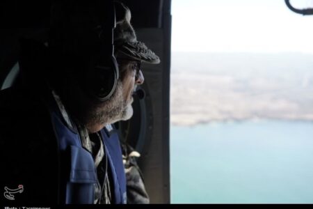 کنترل و عجز دشمن در تنگه هرمز ثمره جهاد شهید تنگسیری است