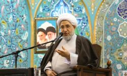 آیت‌الله اراکی: باید با همراهان داخلی دشمن قاطعانه برخورد شود