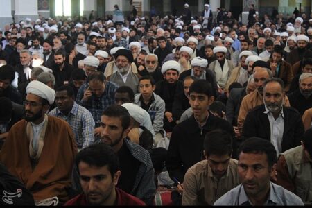 احکام شرعی|وظیفه مأموم هنگام ایراد خطبه نماز جمعه
