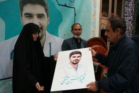 اربعین پرستار شهید حسین عشقی در تجمع شبانه کادر سلامت مشهد