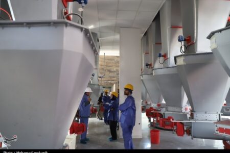 افتتاح کارخانه بزرگ خوراک دام و طیور در میامی