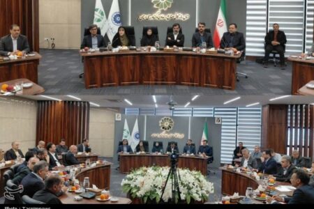 برگزاری کارگروه مقابله با گرد و غبار قم با حضور معاون رئیس‌ جمهور
