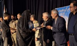 تجلیل از سروهای ایستاده؛ تکریم 25 خانواده شهید جنگ رمضان در مراغه