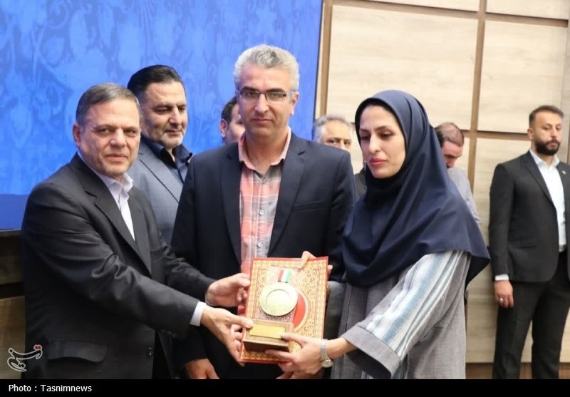 تجلیل از قهرمانان و مدال‌آوران زنجانی