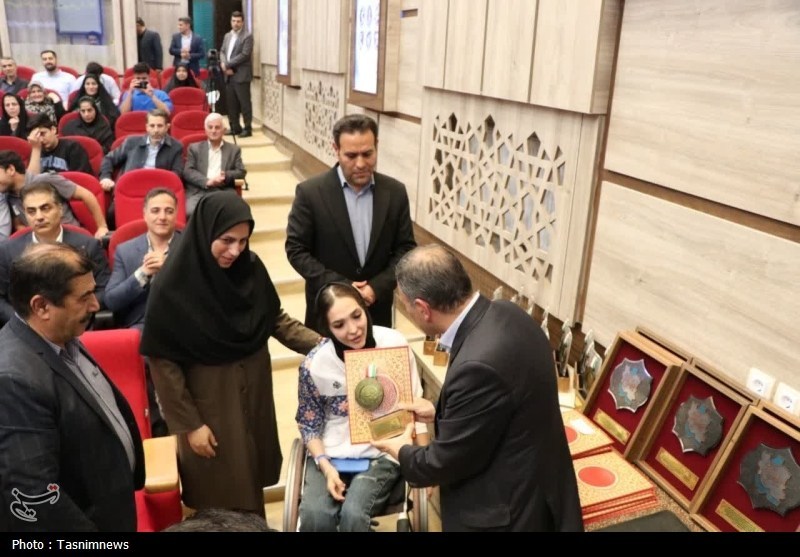 تجلیل از قهرمانان و مدال‌آوران زنجانی