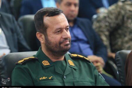 حماسه خرمشهر مکتب زنده مقاومت در برابر جنگ ترکیبی دشمنان است