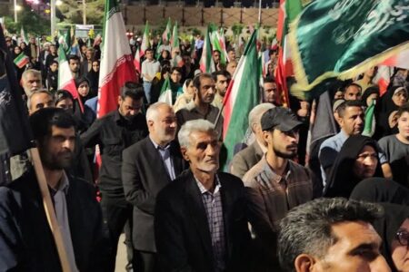 خروش معلمان و مرزنشینان خراسان جنوبی در شب 63 بیعت؛ وحدت در دارالتقریب