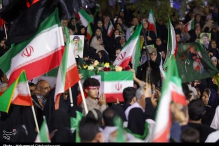 روایت 69 شب وفاداری؛ مردم کردستان همچنان پای انقلاب ایستاده‌اند+تصویر