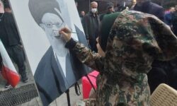 روایتی از ستایش دهه نودی و سودای کشیدن چهره‌ رهبر آسمانی