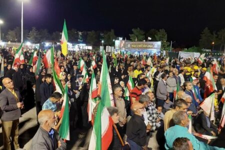 شصت‌ و دومین شب اقتدار در خراسان جنوبی/تجدید بیعت با رهبر معظم انقلاب