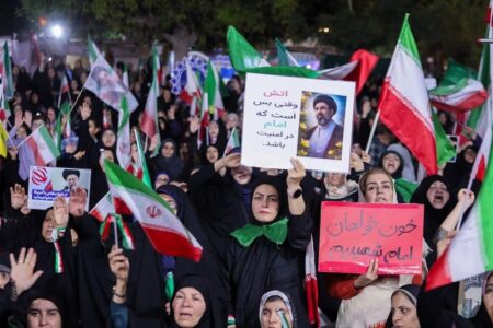 طنین «لبیک یا خامنه‌ای» در شب عید قربان؛ میدان‌داری بوشهری‌ها