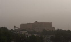 غرب ایران زیر هجوم گردوغبار؛ روزهای غبارآلود بهار لرستان