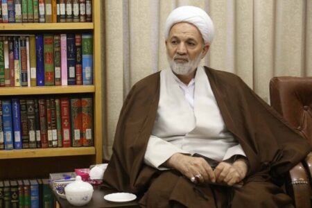 ملت ایران هیچ‌گاه در برابر دشمن تسلیم نخواهند شد
