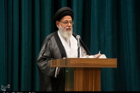 هشدار درباره گرانی و تأکید بر هوشیاری در برابر دشمن