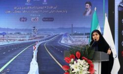 وزیر راه: مهندسان پای‌کار ایران ایستاده‌اند/پروژه‌ها روی زمین نمی‌ماند