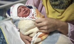 ‌چالش مادران خراسان شمالی/ جوانی جمعیت بدون بیمارستان مادر و کودک!