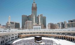 یادداشت| چرا سفر حج تعطیلی شدنی نیست؟