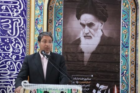 امام خمینی معادلات جهان را برهم زد / بیداری ملت‌ها بزرگترین میراث امام