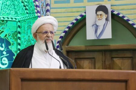 بصیرت و روحیه جهادی ضامن اقتدار و عزت ملت ایران است