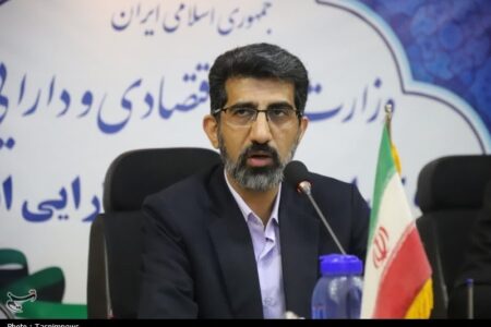تأکید معاون اقتصادی استاندار قم بر کنترل بازار در آستانه ماه محرم