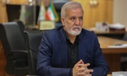حضور مردم در میدان، دشمنان را ناکام می‌کند