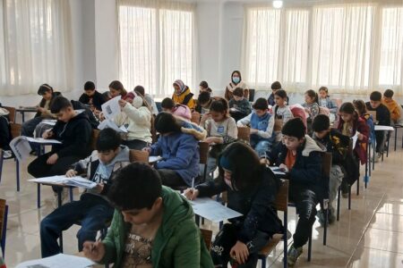 راه‌یابی 2 دانش‌آموز سمپادی اصفهان به تیم ملی المپیاد اقتصاد