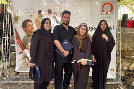 زیباترین نذر یک مادر/ روایتی از ‌‌40 سال اهدای خون‌ بانوی خرم‌آبادی