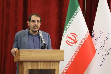 صدور 1365 کارت هوشمند «نشاط» برای دانش‌آموزان محروم همدان