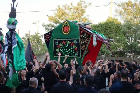 عضو خبرگان: عاشورا درس تشخیص حق از باطل و ایستادگی در برابر ظلم است