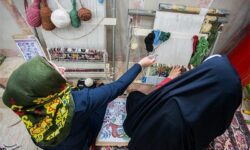 فعالیت بیش از 900 قالی‌باف در جنوب کرمان؛ تنها 200 نفر تحت پوشش بیمه
