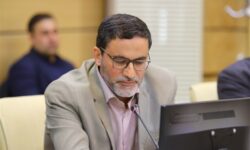 مجلس باید مواضع شفاف و منطبق با منافع ملت داشته باشد