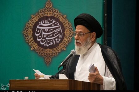 محرم فرصتی برای ترویج فرهنگ ایثار و بصیرت است