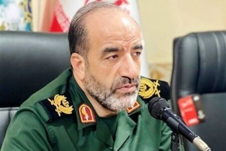 معاون فرهنگی نیروی زمینی سپاه: ما اهل عقب‌نشینی و تسلیم نیستیم