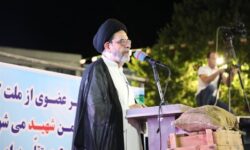 ملت ایران با ایستادگی خود هیمنه پوشالی قدرت‌های جهانی را شکست