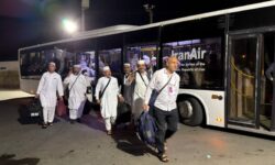 ورود نخستین کاروان حجاج به فرودگاه مشهد/تداوم  بازگشت حجاج تا 18خرداد