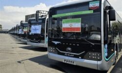 110 اتوبوس برای انتقال عزاداران  رهبر شهید در سمنان به خط شد