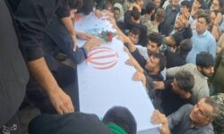 استقبال باشکوه مردم کهگیلویه از پیکر شهید فرشاد علوی در دهدشت+تصاویر